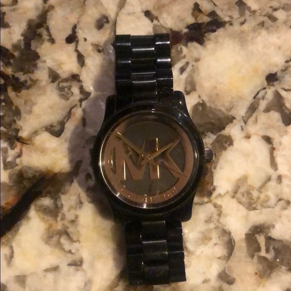 Mk watch